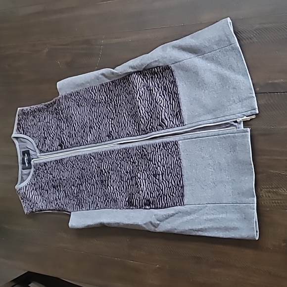 Lafayette 148 New York faux fur gray vest, size M - Picture 4 of 10